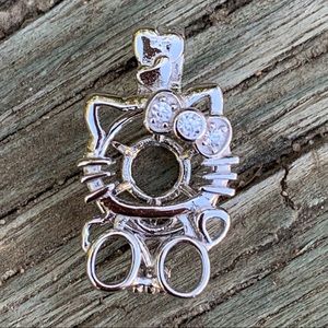 Sterling Silver.925 Hello Kitty Pearl Cage Pendant